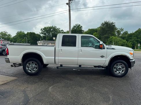 Used 2012 Ford F250 Lariat w/ Chrome Pkg AWD/4WD image 6