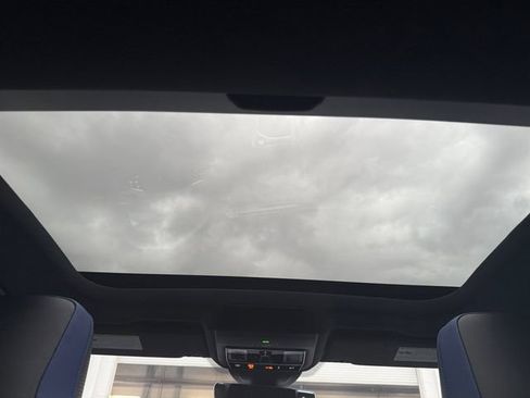 Used 2024 Volkswagen Golf R image 7