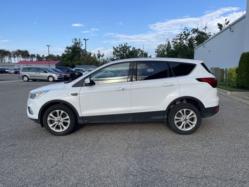Used 2019 Ford Escape SE FWD image 7