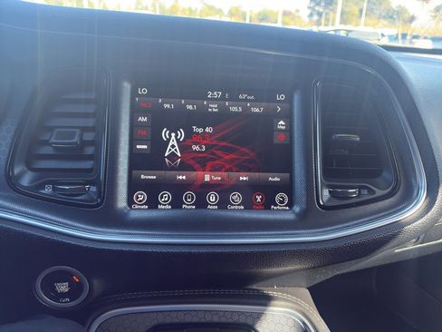 Used 2017 Dodge Challenger R/T Scat Pack w/ Leather Interior Group image 12