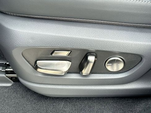 New 2026 Lexus LX 700h Luxury image 15