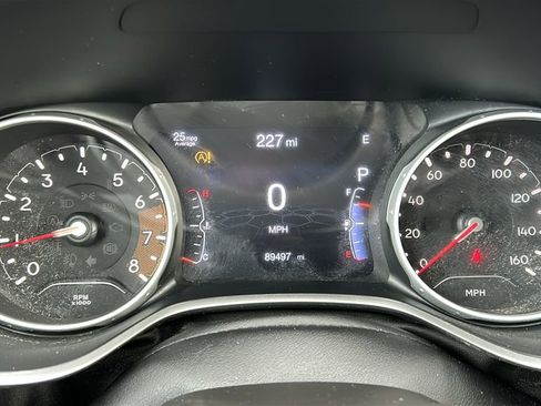 Used 2019 Jeep Compass Limited image 16