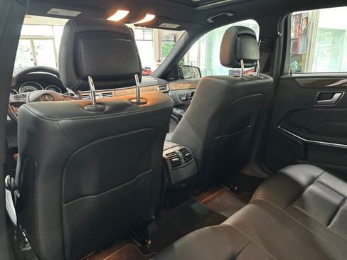 Used 2014 Mercedes-Benz E 350 Sedan image 44