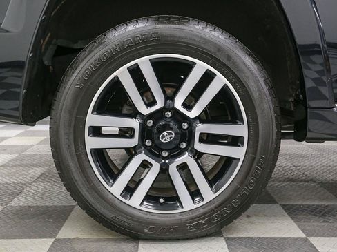 Used 2018 Toyota 4Runner Limited AWD/4WD image 14