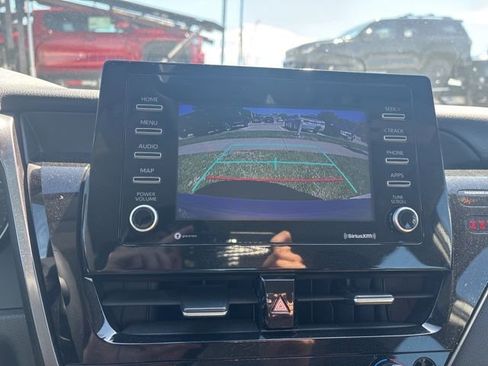 Used 2023 Toyota Camry SE image 14