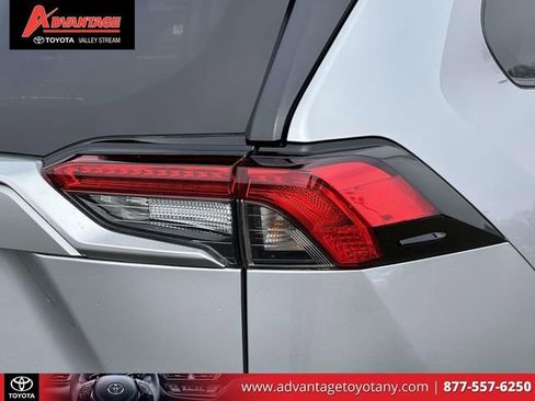 Used 2023 Toyota RAV4 XLE w/ Convenience Package image 10