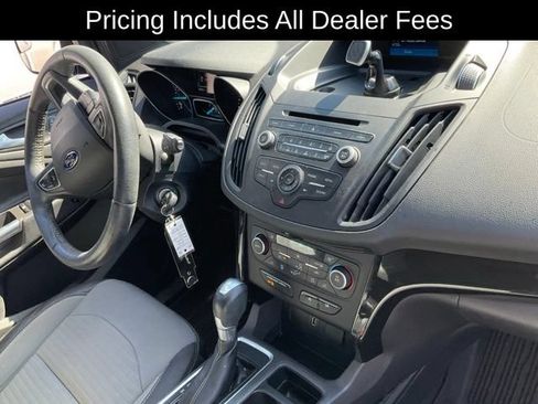 Used 2018 Ford Escape SE w/ SE Sport Appearance Package AWD/4WD image 10