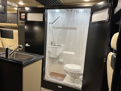 Used 2023 RAM ProMaster 3500 w/ Premium Convenience Group (B) FWD image 5
