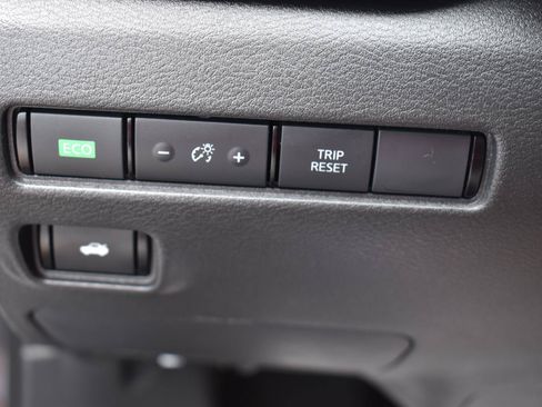 Certified 2025 Nissan Sentra SV w/ All-Weather Package FWD image 39