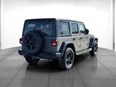 Used 2021 Jeep Wrangler Unlimited Sport AWD/4WD image 7