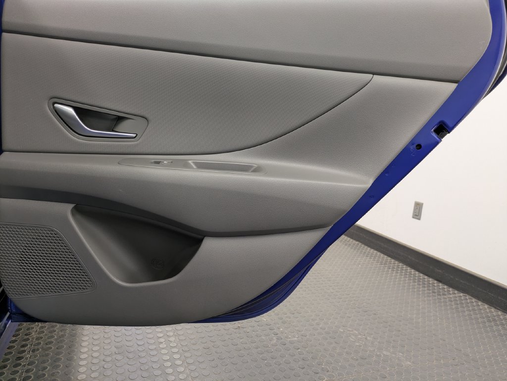 Certified 2025 Hyundai Elantra SEL w/ Cargo Package FWD image 25