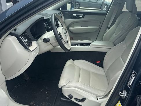 Used 2021 Volvo XC60 T5 Inscription w/ Protection Package Premier FWD image 5