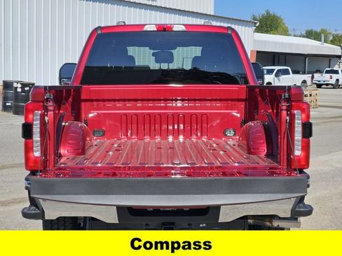 New 2026 Ford F250 Lariat w/ FX4 Off-Road Package image 13