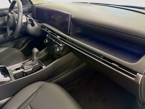 Used 2025 Hyundai Tucson SEL FWD image 30