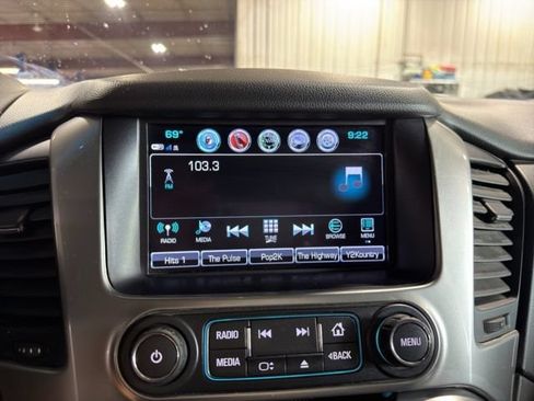 Used 2019 Chevrolet Suburban Premier w/ Premier Plus Edition AWD/4WD image 6