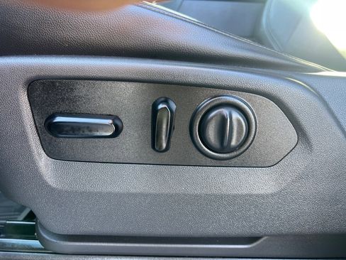 Used 2020 Chevrolet Silverado 1500 RST w/ All-Star Edition image 28