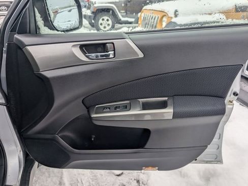 Used 2012 Subaru Forester 2.5X Premium w/ All-Weather Pkg image 24