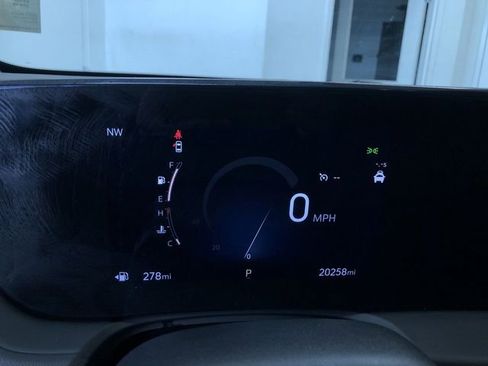 Used 2025 Buick Encore GX Preferred image 30