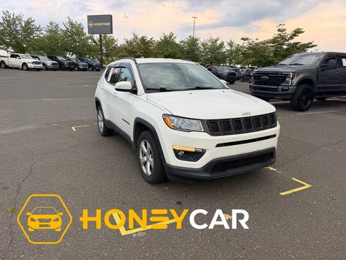 Used 2018 Jeep Compass Latitude w/ Safe & Security Group AWD/4WD image 1