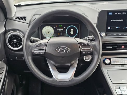 Used 2023 Hyundai Kona SE w/ Cargo Package image 16