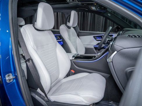 New 2026 Mercedes-Benz GLC 300 300 SUV image 12