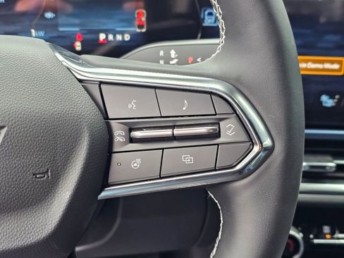 New 2026 Chevrolet Equinox EV LT FWD image 25