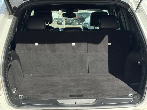 Used 2019 Jeep Grand Cherokee Limited AWD/4WD image 32