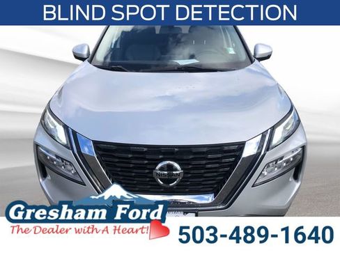 Used 2021 Nissan Rogue SV image 10
