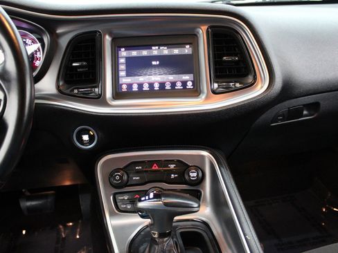 Used 2020 Dodge Challenger SXT image 20