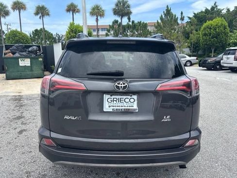 Used 2017 Toyota RAV4 LE AWD/4WD image 3