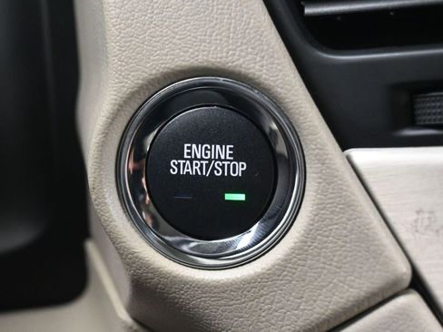 Used 2020 GMC Yukon XL Denali w/ Open Road Package image 24