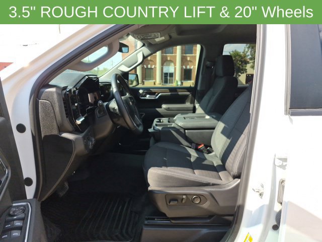 Used 2025 Chevrolet Silverado 1500 LT w/ Safety Package AWD/4WD image 15