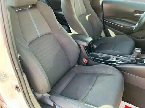 Used 2020 Toyota Corolla SE image 23