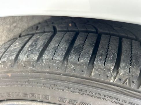 Used 2020 MAZDA MAZDA3 Hatchback w/ Preferred Package image 51