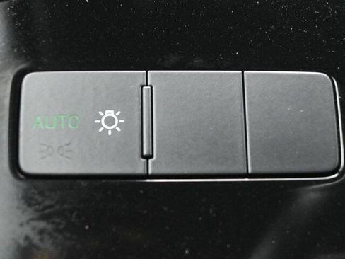 Used 2021 Audi Q3 2.0T Premium w/ Convenience Package image 23