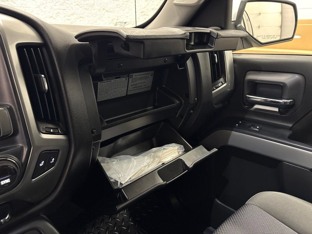Used 2017 Chevrolet Silverado 1500 LT w/ All Star Edition AWD/4WD image 26