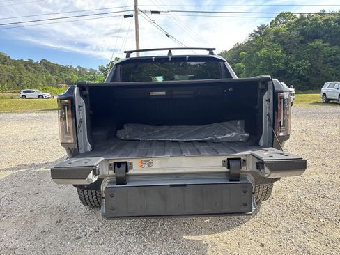 Used 2024 GMC Hummer EV 2X w/ LPO, Illumination Package AWD/4WD image 22