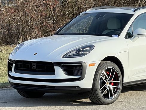 New 2026 Porsche Macan S image 10