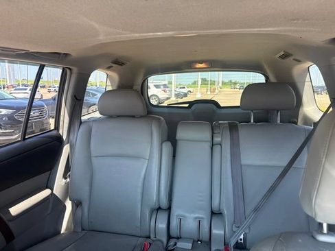 Used 2013 Toyota Highlander Limited AWD/4WD image 12