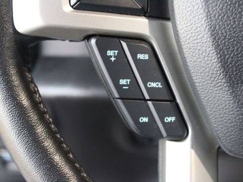 Used 2020 Ford F150 Lariat w/ Equipment Group 502A Luxury AWD/4WD image 17