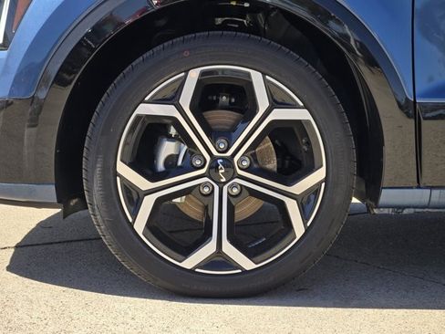 New 2025 Kia Niro EX Touring image 7