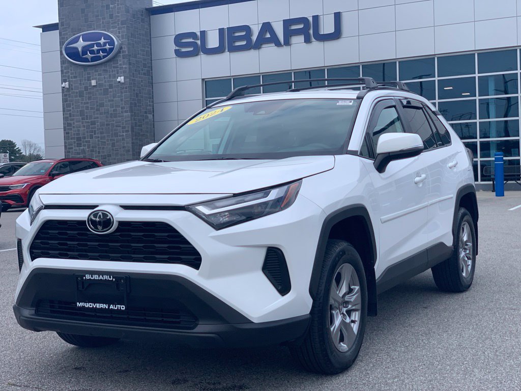 Used 2024 Toyota RAV4 XLE w/ Weather Package AWD/4WD image 4