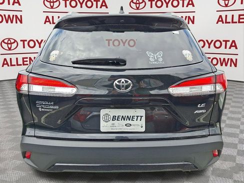 Used 2022 Toyota Corolla Cross LE AWD/4WD image 5