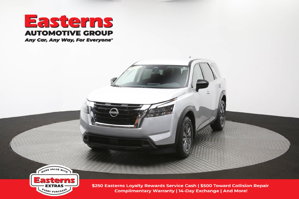 Used 2023 Nissan Pathfinder S AWD/4WD image 54