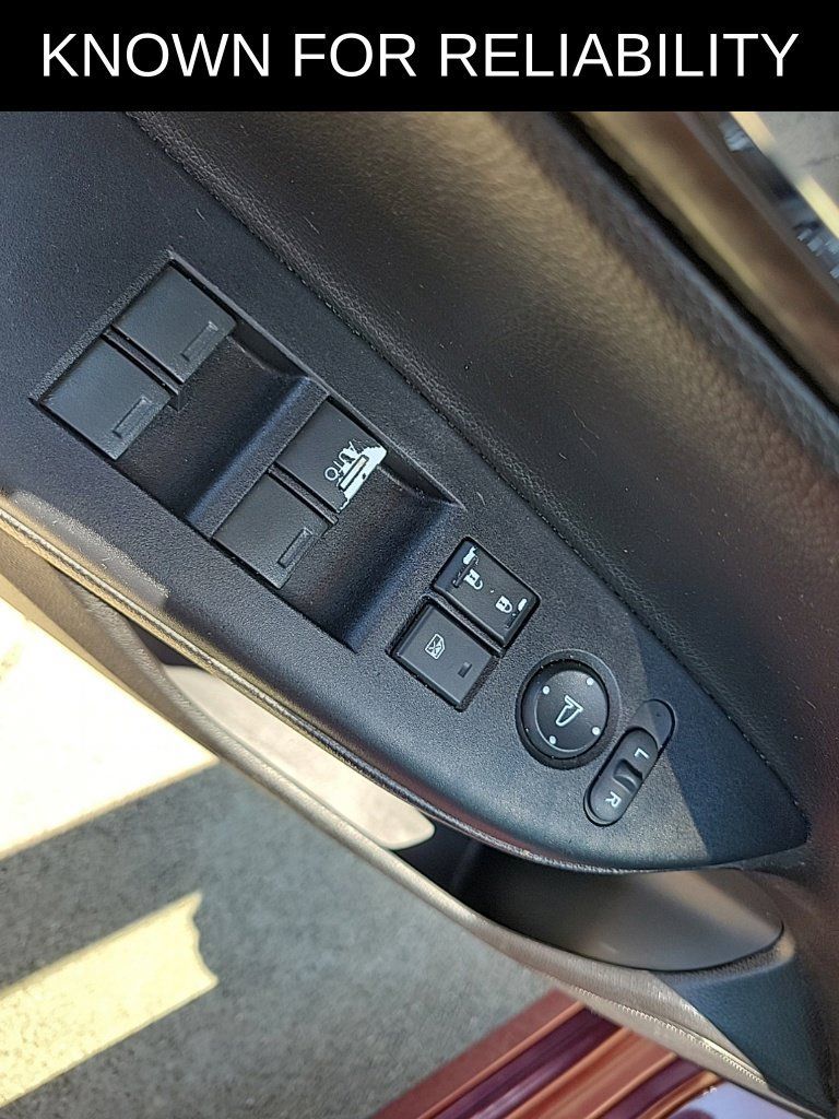 Used 2017 Honda Accord Sport image 18