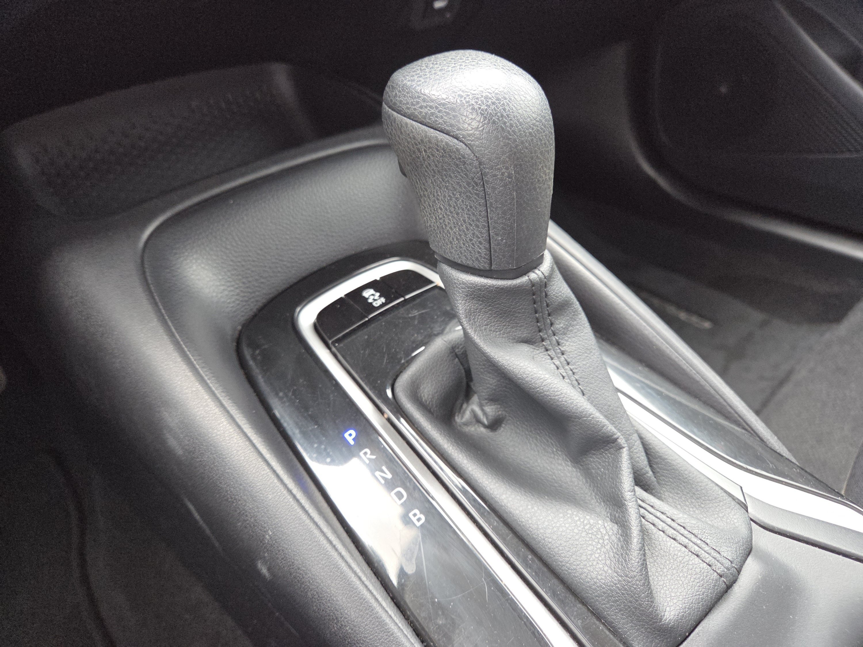 Used 2026 Toyota Corolla LE w/ Carpet Mat Package (TMS) FWD image 30