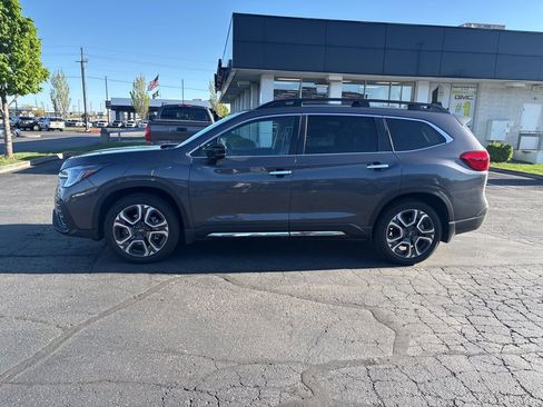 Used 2024 Subaru Ascent Touring w/ Popular Package #2 AWD/4WD image 2