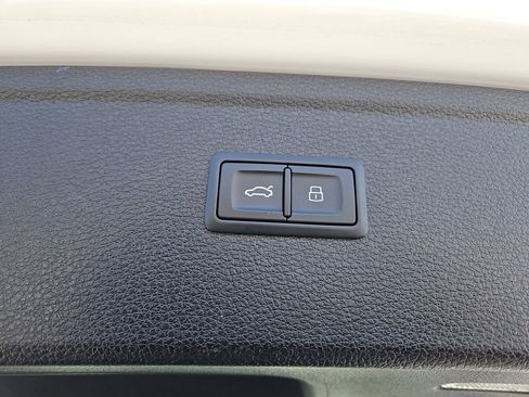 Used 2021 Audi Q5 Premium Plus image 25