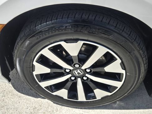 Used 2025 Honda Odyssey EX-L image 10