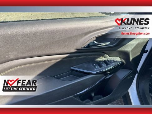 Used 2024 Chevrolet Trax ACTIV w/ Driver Confidence Package image 19